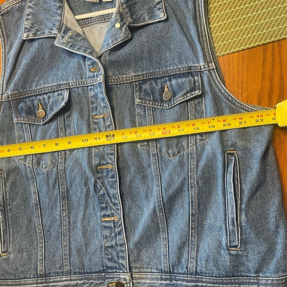 Vintage XL Eddie Bauer Denim Vest